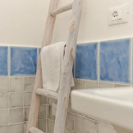 Casa Ono - Con 2 E 2 Bagni In Centro Abitato Orosei